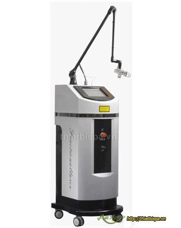 Tuyệt chiêu se khít lỗ chân lông bằng công nghệ Fractional CO2 Laser