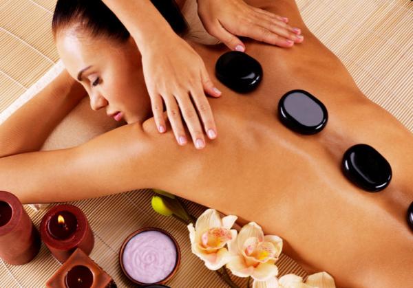 Massage tinh dầu thiên nhiên, lợi ích và những điều lưu ý Massage tinh dầu thiên nhiên, lợi ích và những điều lưu ý