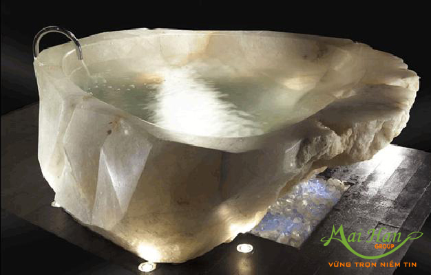 Bồn tắm đá quý