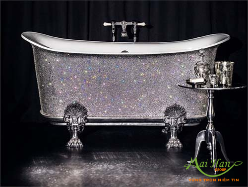 Những bồn tắm đắt giá nhất thế giới Bồn tắm nạm pha lê Swarovski