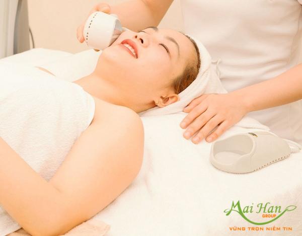 Điều trị sẹo lõm hiệu quả với Fractional CO2 Laser