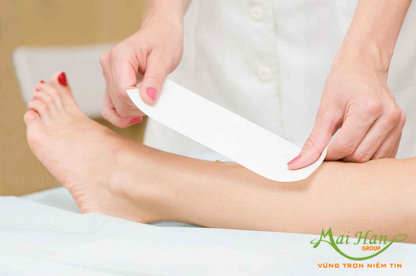 Làm đẹp tại spa hay tại nhà: waxing tại spa