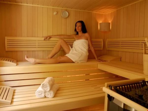 Xông hơi đá muối Himalaya giúp giảm cân sau sinh an toàn và hiệu quả vượt trội Xông hơi đá muối Himalaya giúp giảm cân sau sinh an toàn và hiệu quả vượt trội