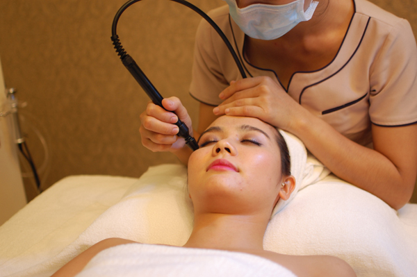 Phân tích da bằng phương pháp soi da