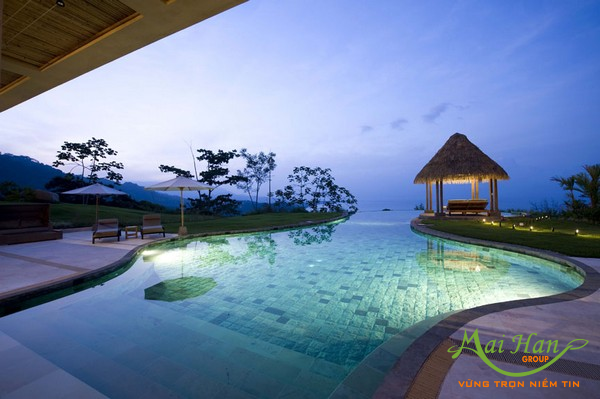 Khu hồ bơi thanh binh của khách sạn Exotic Villa Mayana Khu hồ bơi thanh binh của khách sạn Exotic Villa Mayana