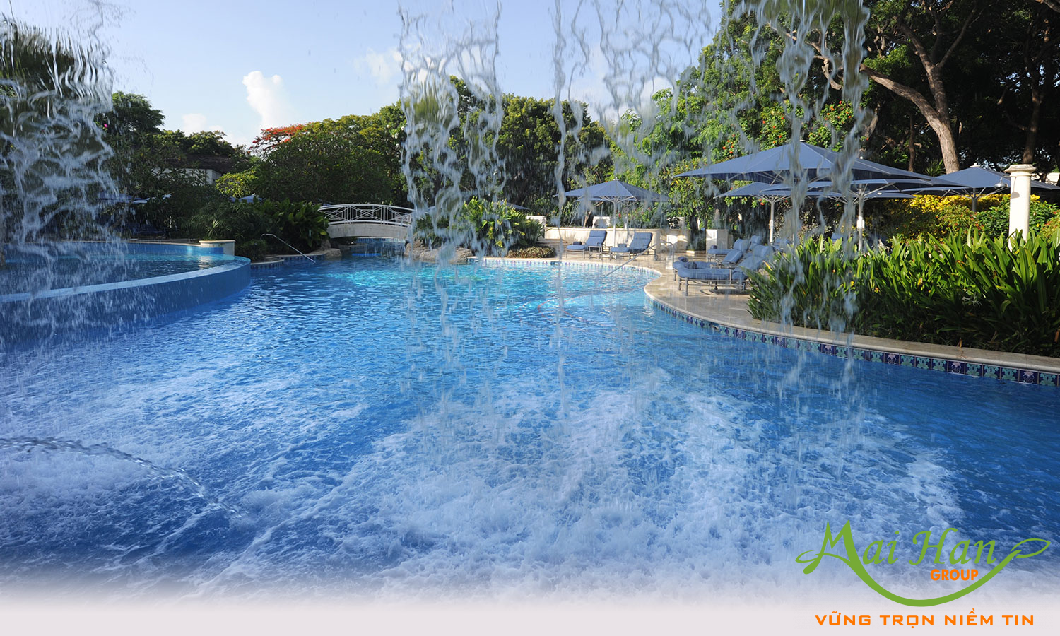 Spa cafe được đầu tư cả bể bơi 