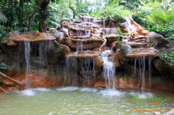 Suối nước nóng thiên nhiên Suối nước nóng thiên nhiên