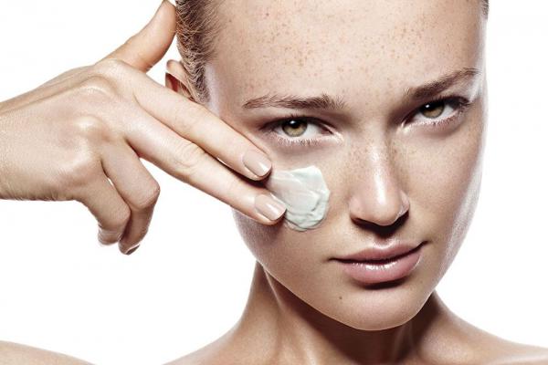 Những Lợi Ích Mà Máy Soi Da Sẽ Đem Lại Cho Spa/ Showroom Mỹ Phẩm Của Bạn Những Lợi Ích Mà Máy Soi Da Sẽ Đem Lại Cho Spa/ Showroom Mỹ Phẩm Của Bạn