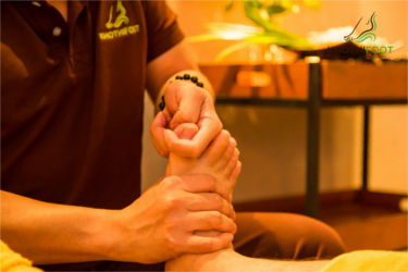 Nên hay không nên đầu tư ghế foot massage khi mở rộng dịch vụ foot massage? Nên hay không nên đầu tư ghế foot massage khi mở rộng dịch vụ foot massage?