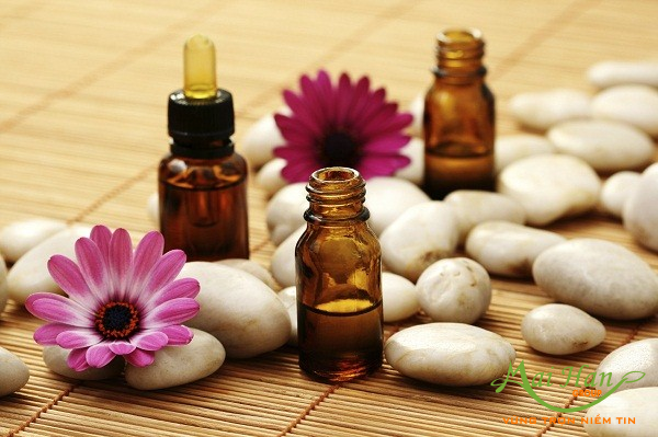 Giảm đau cho triệu chứng tiền mãn kinh với bồn tắm massage và tinh dầu giúp hạnh phúc gia đình thêm viên mãn