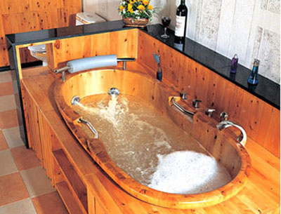 thư giãn trong phòng tắm cùng bồn massage thư giãn trong phòng tắm cùng bồn massage