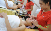 Thời kì suy thoái, hãy học nghề spa